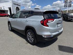 2022 <span class=keywords><strong>gmc</strong></span> שטח slt awd suv נקי תיבת הילוכים אוטומטית מנוע טורבו מנוע אור פנים אור פנימי מושבים r19 גודל צמיג