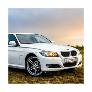 豪華な機能とダイナミックなパフォーマンスを備えたバルク中古BMWカー