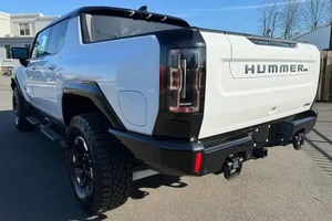 เสนอ2025อย่างประณีต2022 GMC Hum-Mer EV pickup Edition 1 - Product Image 3