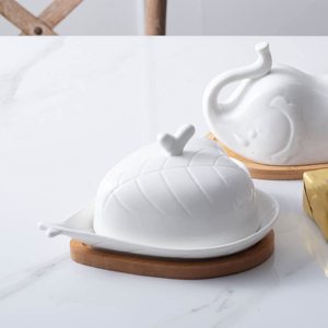 家用陶瓷黄油保管员容器，带盖和小托盘，散装手工陶瓷黄油奶酪盘