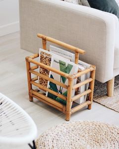 Kitapları düzgün ve kolay ulaşılabilecek tutarken herhangi bir odaya çekicilik katan güzel hazırlanmış rattan kitap tutucu raf - Product Image 2