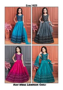 新2023儿童穿柔软的中国丝绸多线刺绣作品<span class=keywords><strong>Lehenga</strong></span> Choli与Dupatta网上购物印度
