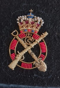 Custom Hand-Made Silver Bullion Wire Embroidered <strong>Badges</strong> High Quality Sew-On for Uniforms Regalia Accessories Hand-Made <strong>Pakistan</strong>