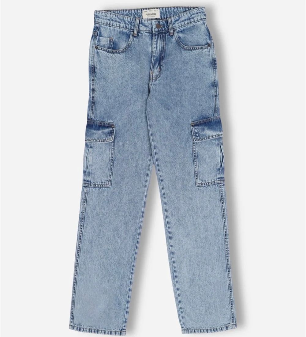 สีน้ำเงินปานกลาง