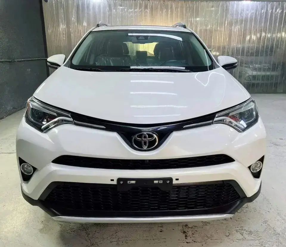 Precio al por mayor bastante usado Toyota RAV4 todos los modelos y tipos disponibles/RAV 4 coches para la venta