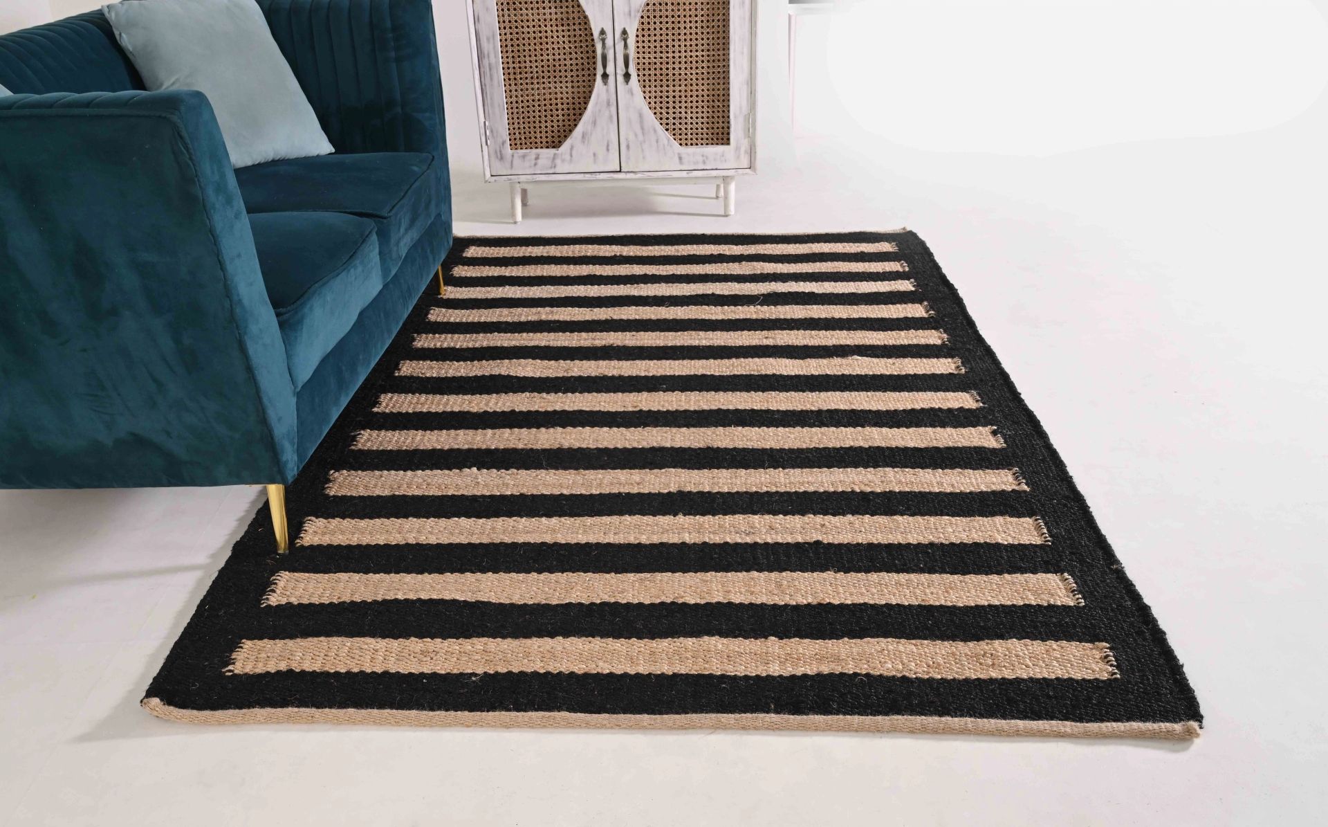 ลายทางสีดำ