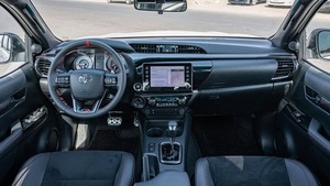בשימוש הטוב ביותר 2022 2023 2024 toyota hilux gr ספורט בצבע שונה
