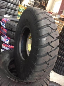 大型トラック用の新しい10.00x20スーパーカーゴバイアス設計されたトラックタイヤ