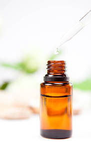 Saf çay ağacı saç cilt ve çivi artı aromaterapi ve doğal temizlik çözümü için uçucu yağ-100% saf çay ağacı yağı - Product Image 2