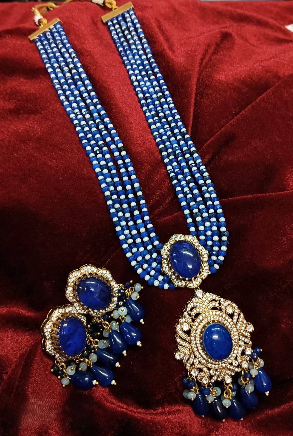 สีน้ำเงินเข้ม