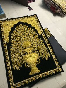 手作りのモダンデザインの伝統的なザリジュエルカーペット洗練されたスペースのための芸術の傑作半貴重な石