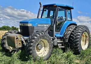 旧型号8870新荷兰拖拉机出售