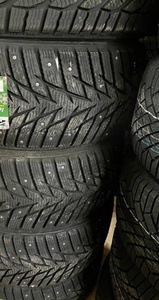 ยางสำหรับขับรถยนต์225/65R17 102ตันจาก Haida สำหรับฤดูหนาว