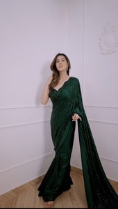 现代奢华设计的乔其纱全纱丽，带厚重的5毫米序列刺绣作品，来自印度的花式纱丽 - Product Image 6