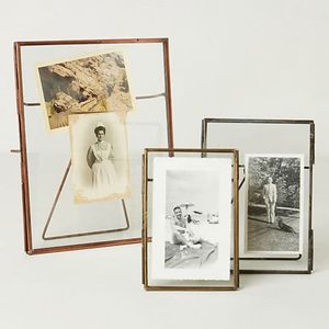 耐久性のあるマットゴールドメタルフレームモノクロ写真や旅行ショット用プレミアムビルドと洗練されたディスプレイスタイル