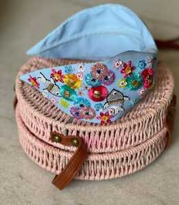 Sky Blue ผ้าคาดหัวปักลายมือ,พร้อมฟองน้ำรองนุ่มสวมใส่ง่ายตกแต่งด้วยมือทุกชิ้น - Product Image 3