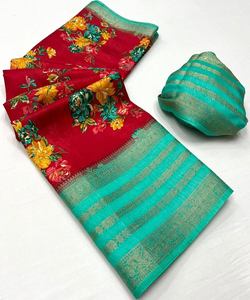 Rot bedruckter <span class=keywords><strong>Saree</strong></span> mit weißer Baumwoll bluse für einfache Hochzeits feier tragen Frauen