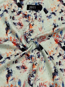 浅色印花彩色聚棉印度面料，用于女装和服装批发 - Product Image 4