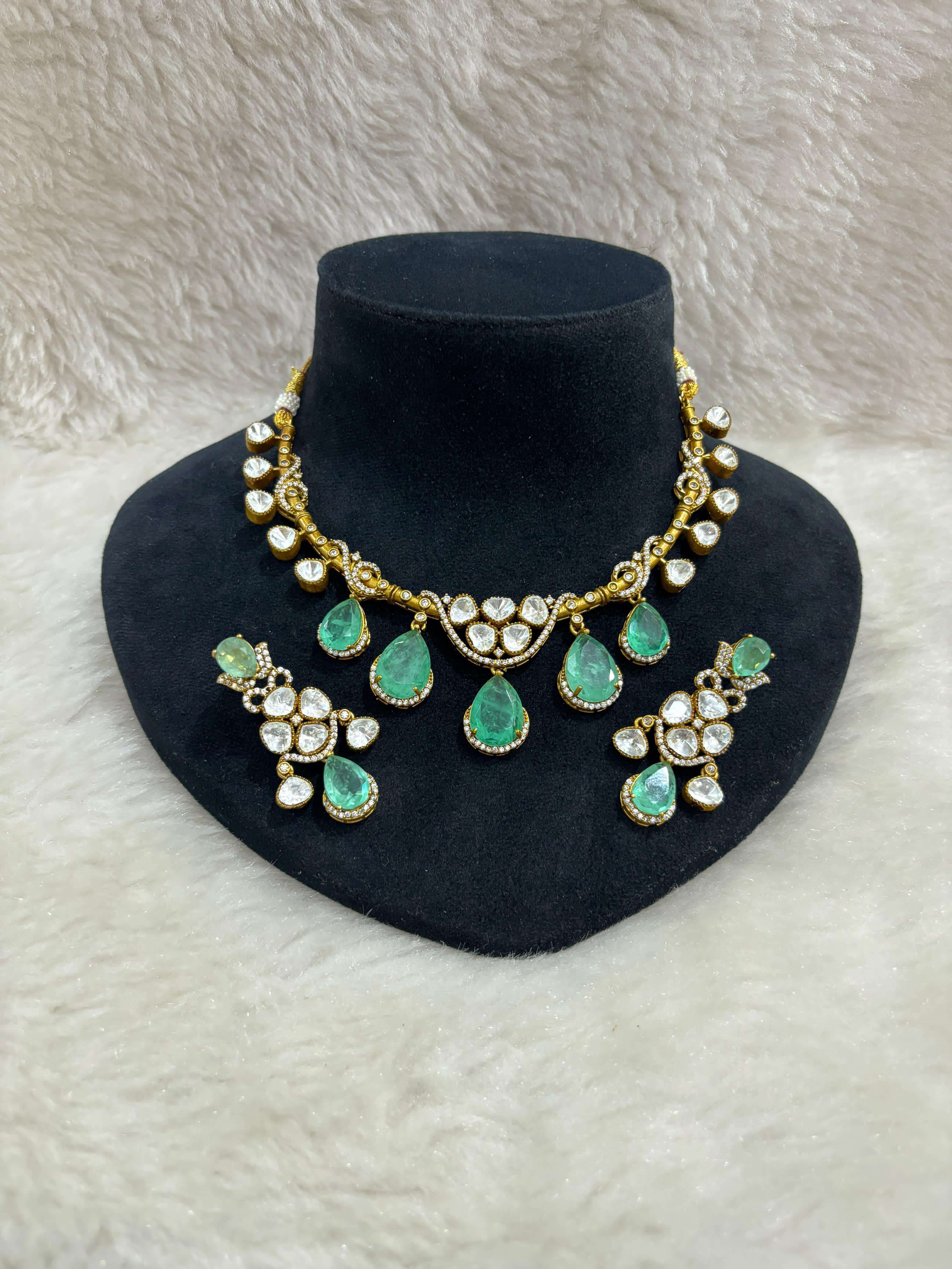 ทะเลสีเขียวและสีชมพู