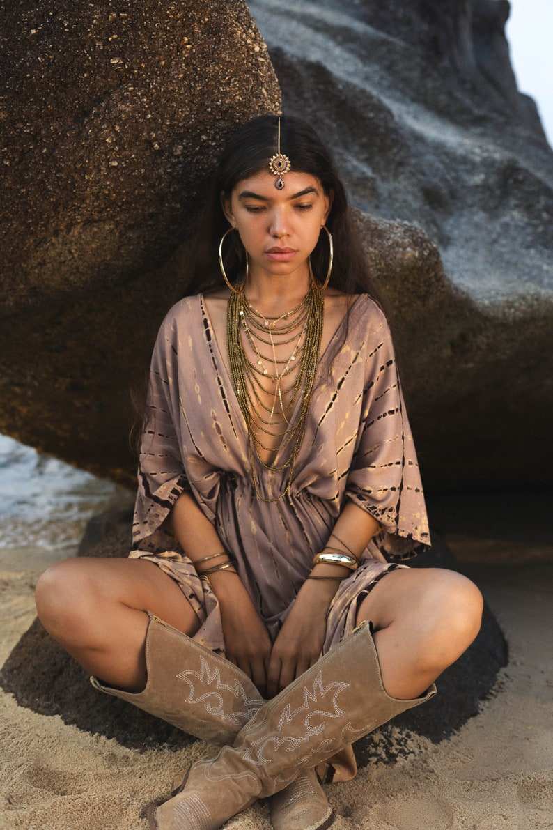 สีน้ำตาล