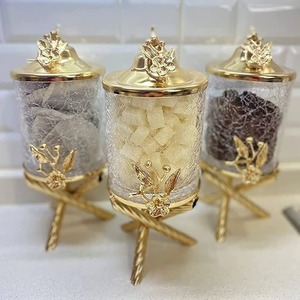 金属透明玻璃储物罐设计精美，用于香料零食和日常用品批发