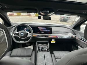 クリーンタイトル中古2024 BMW I7 EDRIVE50 4DR FWD-ドアからドアへの配達