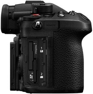 松下Lumix GH7无反光镜即时相机，配有12-60毫米f/2.8-4镜头和64gb SF-M Tough系列存储卡型号DC-GH7LK - Product Image 5