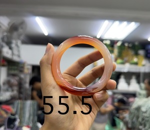 צמיד אופנה טבעי להגדיל את הביטחון ואת האומץ להתמודד עם מכשולים