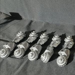 用于核心筒基础的滚子钻头旋转钻孔单滚子圆锥钻头三刀钻头 - Product Image 4
