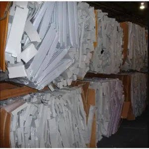 Kalite beyaz ve gri renk geri dönüşümlü UPVC boru hurda ve PVC pencere profil cips hurda - Product Image 4