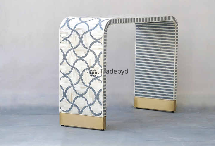 Available in different Colors