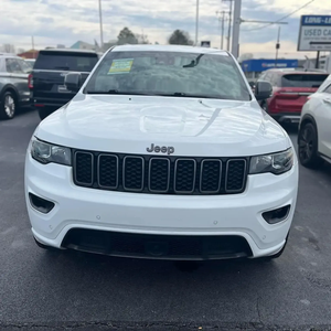 2020 <strong>Jeep</strong> <strong>Grand</strong> Cherokee Altitude Used with Neat Leather Seats Panoramic Sunroof Left Steering Automatic Gear Box - Product Image 1
