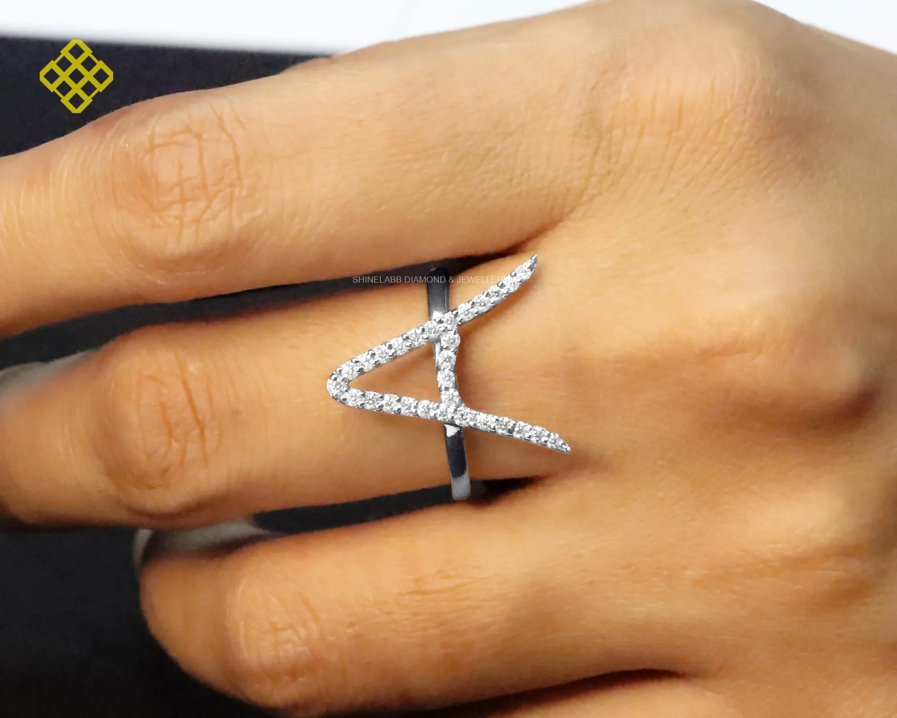 El anillo de diamantes más vendido con diamante cultivado en laboratorio de 1 quilate con anillo de diamantes de diseño elegante de metal de oro puro a la venta a precios bajos