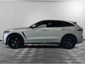 Kullanılan 2023 Jaguar F-PACE SVR AWD - Product Image 3