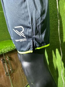 Pantalones cortos de hombre de nuevo diseño 100% poliéster Ponga su logotipo Cintura elástica lisa personalizada con pantalones cortos de cuerda para hombres - Product Image 2