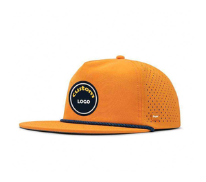 หมวกกีฬาแบบมีรูเจาะรูผ้าโพลีเอสเตอร์แห้งเร็วออกแบบโลโก้ได้ตามต้องการ - Product Image 1