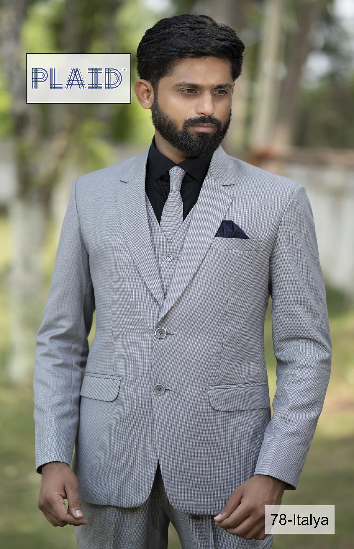 สีเทาเข้ม