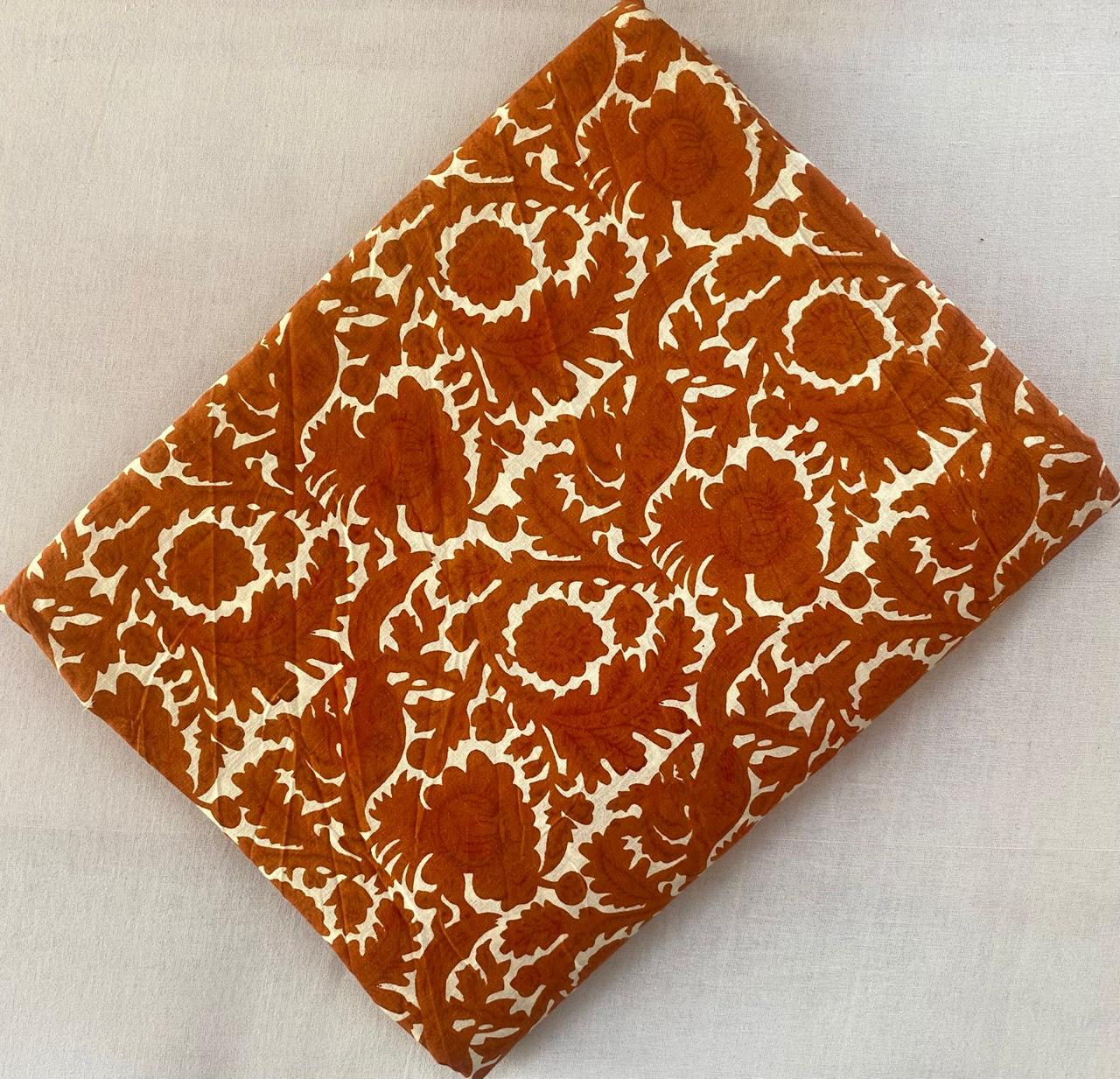 สีน้ำตาล