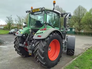 農業用トラクター<span class=keywords><strong>Fendt</strong></span> 500 <span class=keywords><strong>Vario</strong></span> 4x4ホイールドライブ<span class=keywords><strong>Fendt</strong></span>トラクター4wd大型ファームトラクター