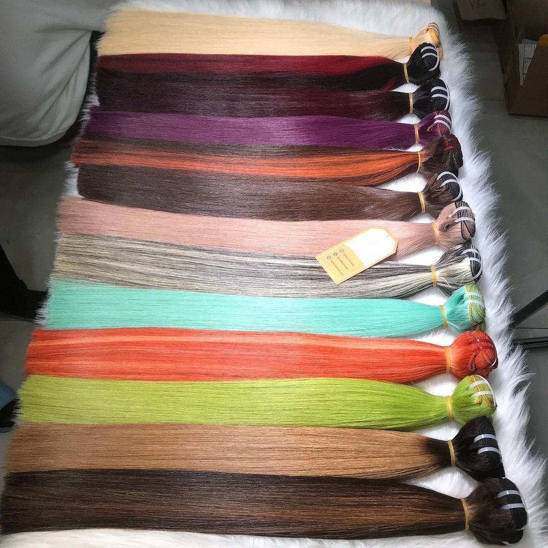 Color weft