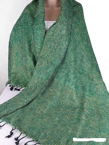 สีเขียว