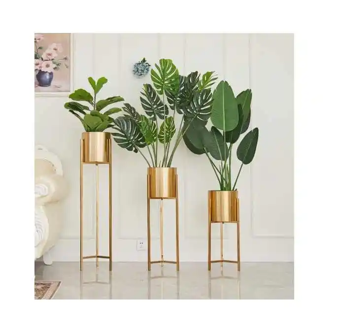 Neues Design maßgeschneidert fertig interieur goldene Gartenpflanzen und Blume Dekoration Pflanzungen Töpfe mit Ständer-Set von 3 zu niedrigem Preis