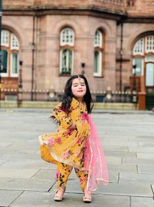 Dhoti套装女孩儿童民族Shalwar Kameez印度旁遮普巴基斯坦风格刺绣婚礼和节日派对穿儿童