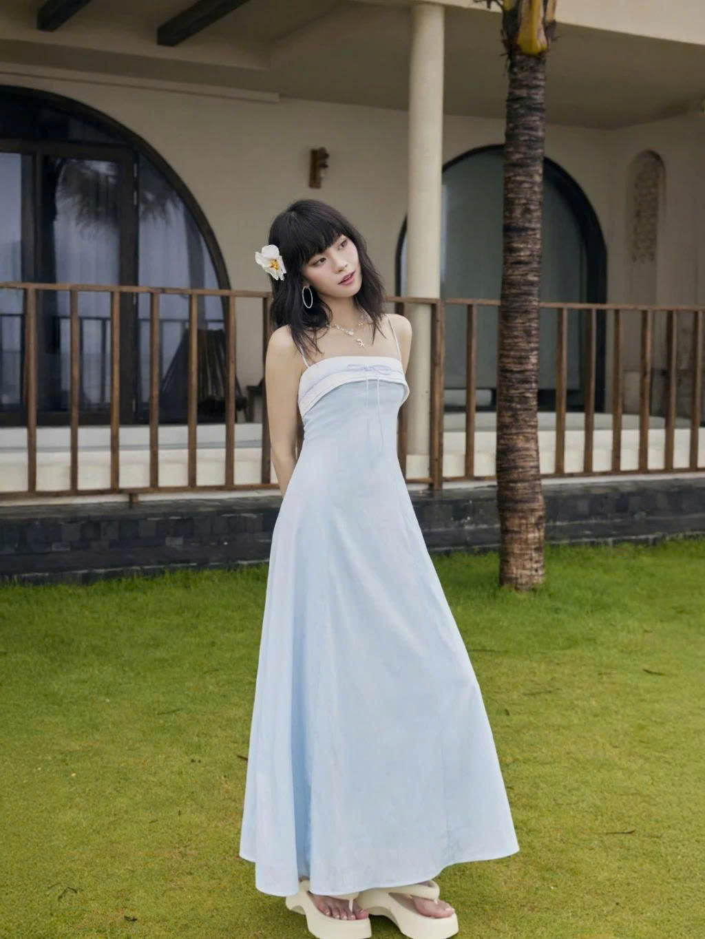 สีฟ้า