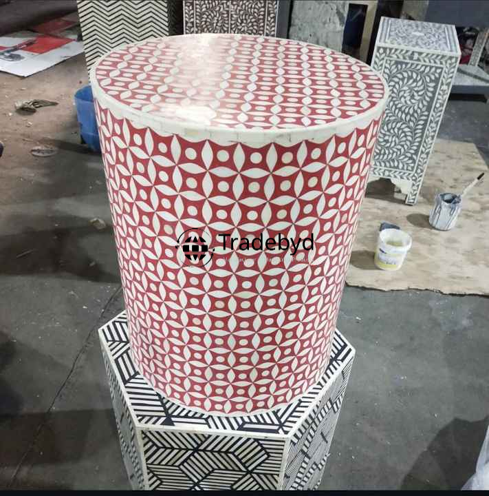 Available in different Colors