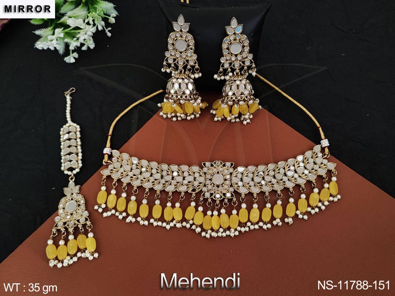 สีเหลือง