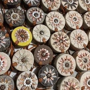 En çok satan Rattan çanta püskül örgü el yapımı Bohemian kadınlar için yaz plaj Rattan çanta Vietnam fabrika fiyat