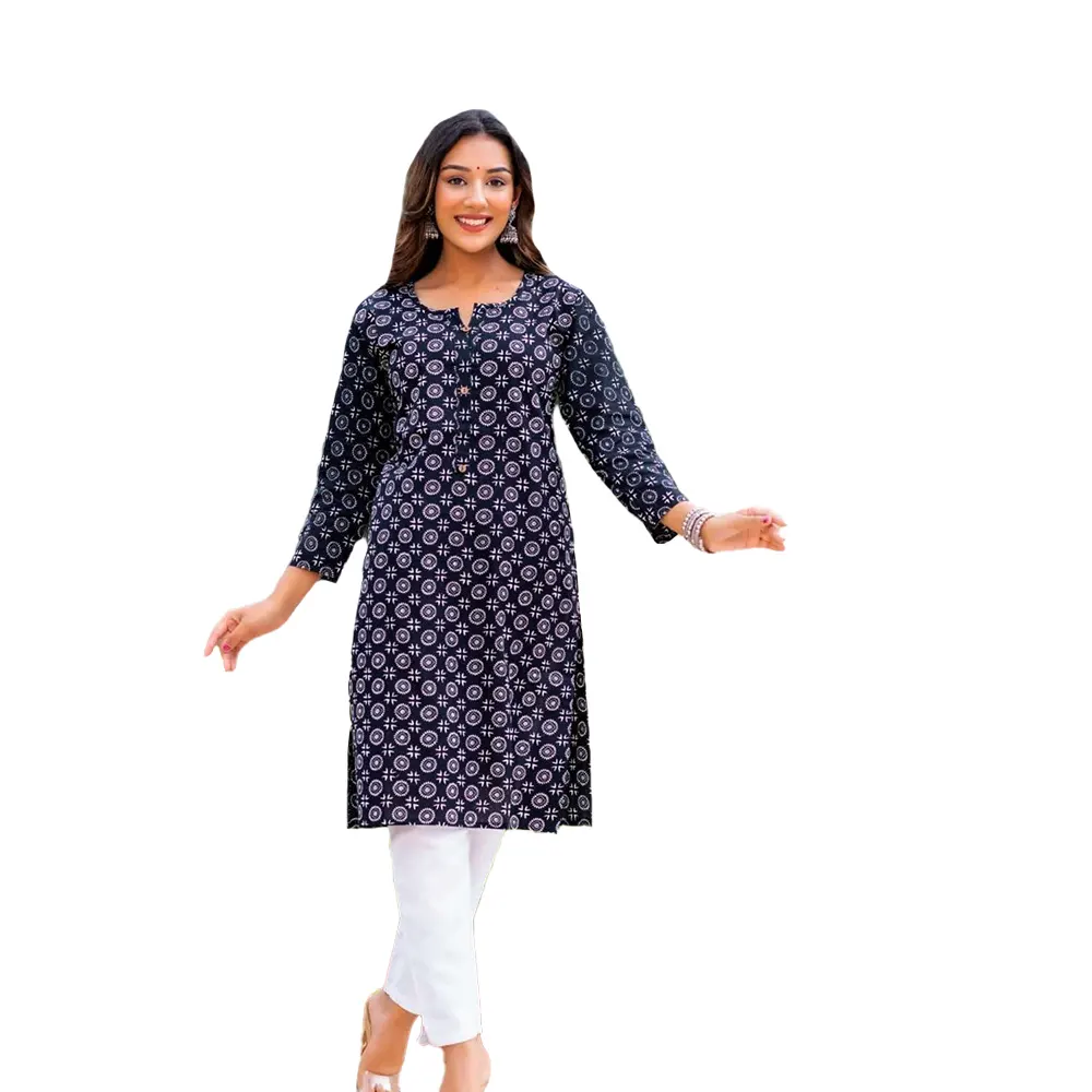 Lakhnavi poulet broderie kurti filles kurti robe indienne et pakistanaise vêtements brodés mode kurtis cou filles