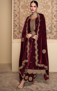 Saf kadife ile ağır nakış boyun Damian takım elbise ile pantolon ile nakış Dupatta online satış için Suit