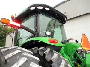 Popüler marka 2020 JOHN DEERE 8245R oldukça kullanılan yüksek verimlilik uzun ömürlü tarım traktör düşük fiyat
